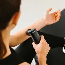 Blackroll Vibrationsmassagegerät "Fascia Gun" -Functional Training Store 322 5309 9